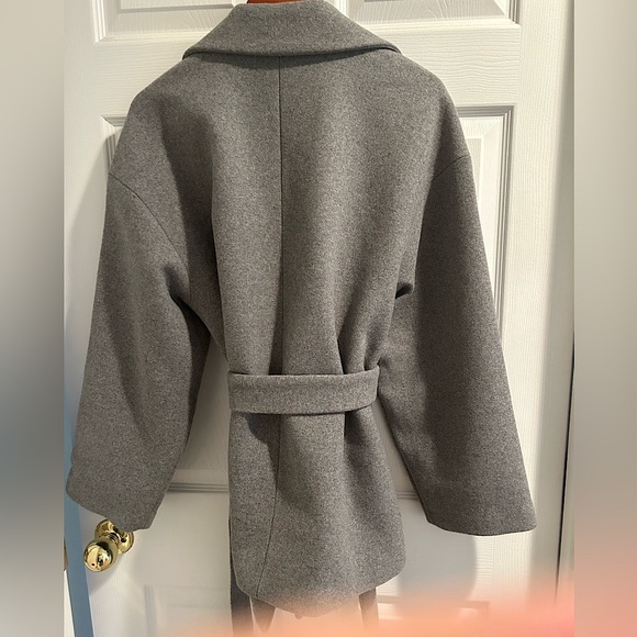 NWT Gap Gray Wrap Coat, Size M but is more like a L. Long sleeves and wide. - Picture 2 of 9